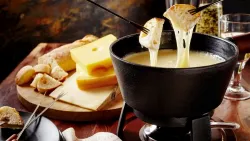 Todo sobre el origen de la fondue, ¿es Suizo o no?